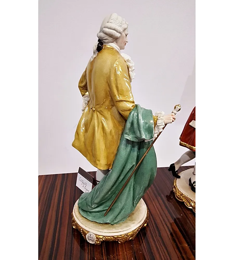 obrazek 5 Luksusowa figurka mężczyzny z porcelany