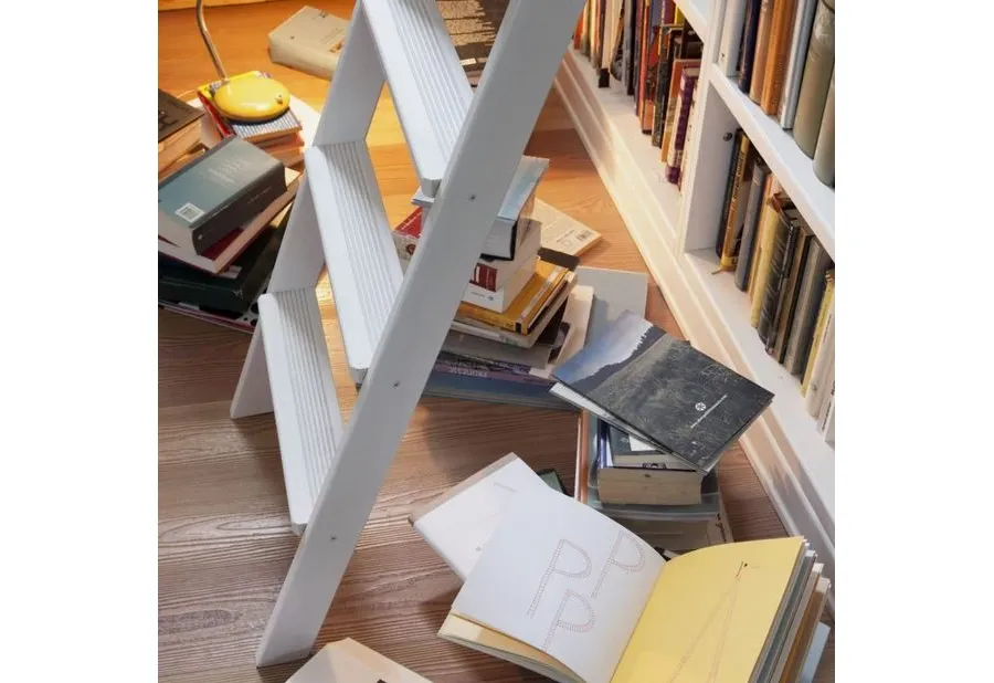 obrazek 2 Solidna i bezpieczna drabina Up z litego buku, dostępna w pięciu długościach