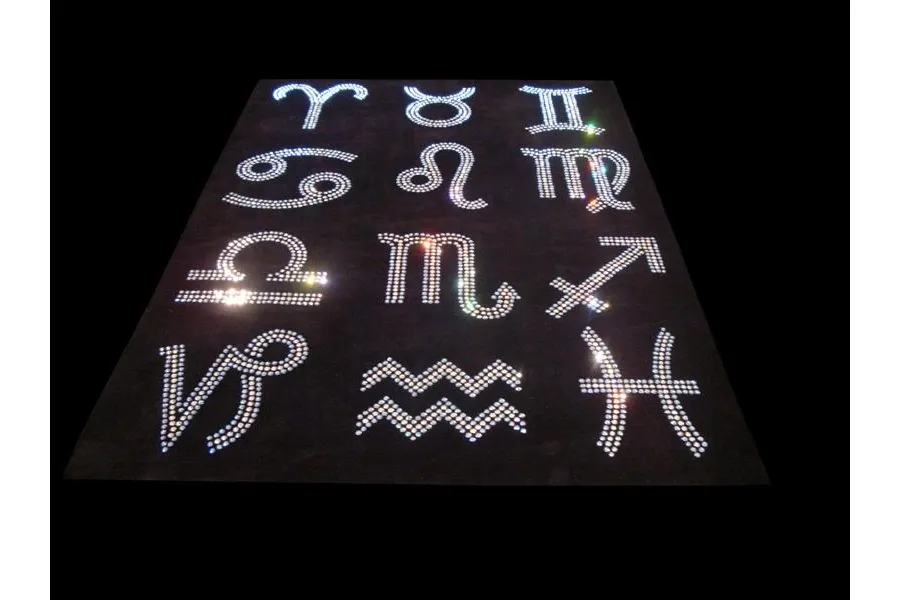 obrazek 2 Stylowy dywan „Zodiak
