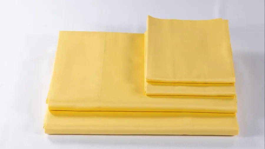 obrazek 2 Dobrej jakości zestaw pościeli Giallo od włoskiego producenta
