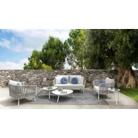 Zdjęcie Elegancka sofa włoskiego producenta