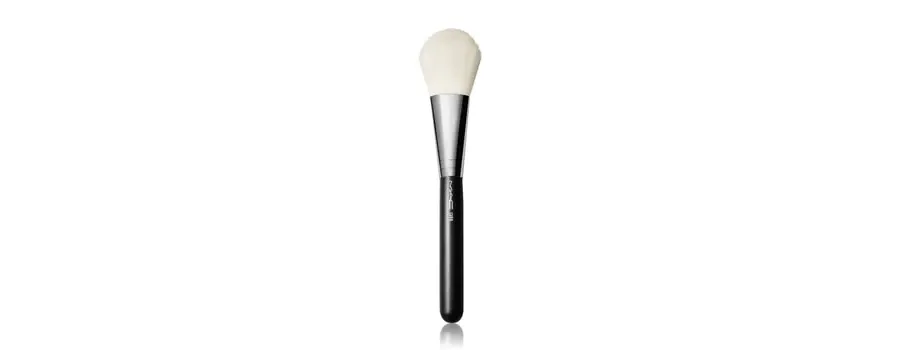 obrazek 1 MAC Brushes 135S Large Flat Powder Pędzelek do pudru 1 szt.
