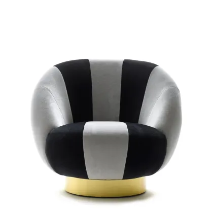 Zdjęcie Fotel obrotowy na metalowej podstawie H.87xL.90xP.100 cm