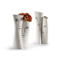 Zdjęcie Nowoczesny wazon ceramiczny na kwiaty