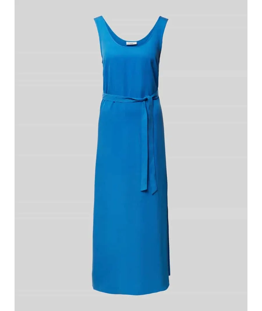 obrazek 1 Długa sukienka z fakturowanym wzorem