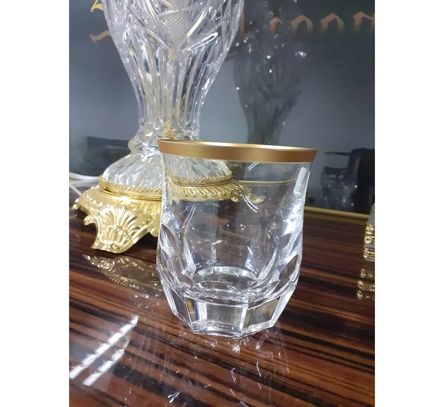 obrazek 2 Szklanka do whisky z kolekcji Palais Gold - 260 ml