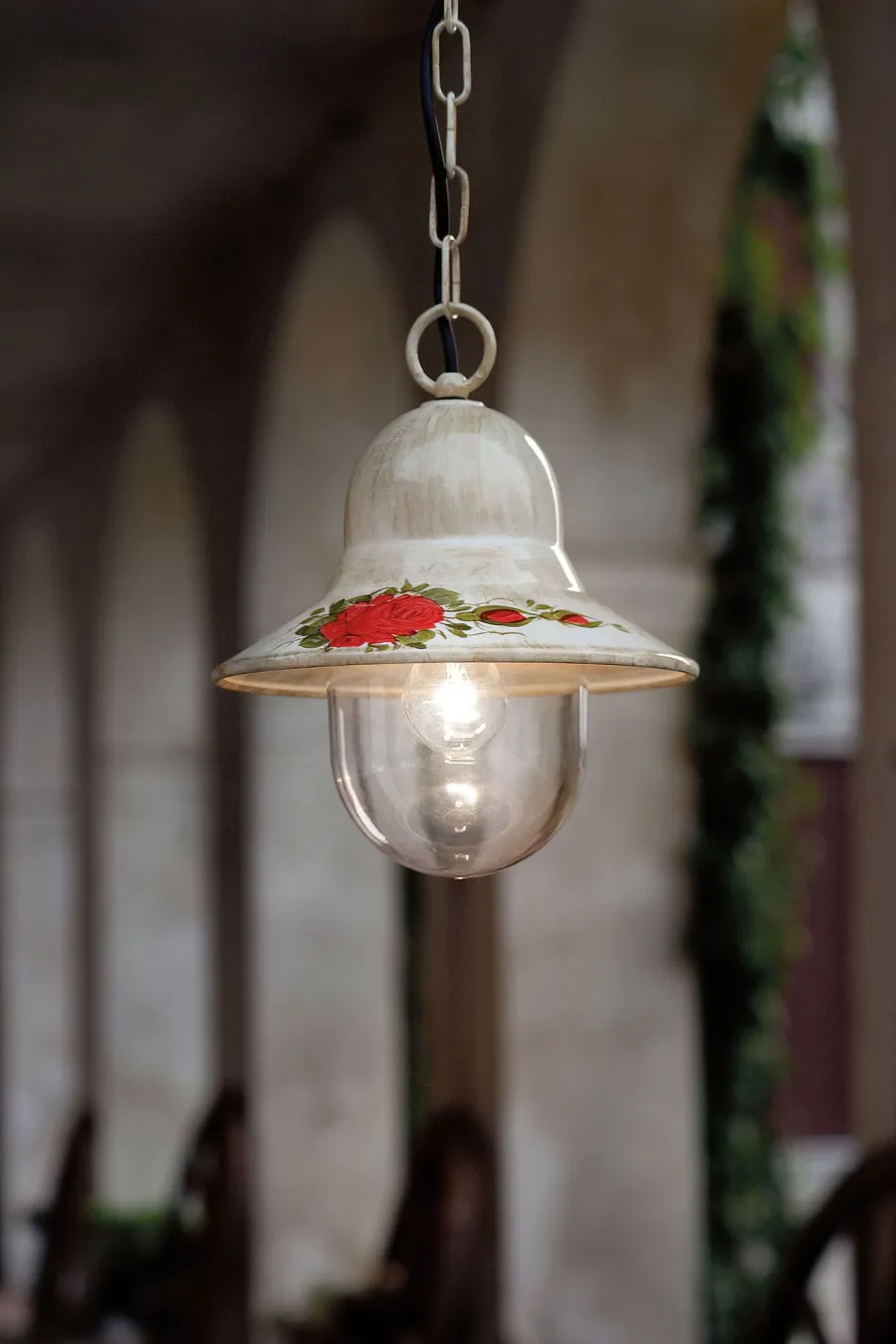 obrazek 2 Włoska zewnętrzna lampa wisząca w stylu klasycznym do ogrodu lub na taras