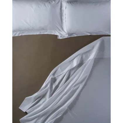 Zdjęcie Brązowe prześcieradło z satyny bawełnianej do sypialni