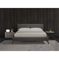 Picture A prestigious Collins bed from an Italian manufacturer