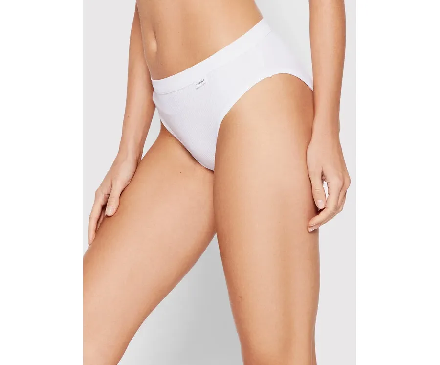 obrazek 1 Chantelle Figi brazylijskie z wysokim stanem Comfort C15P50 Biały