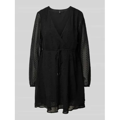 Zdjęcie Sukienka o długości do kolan z wiązanym paskiem model ‘VIANI’