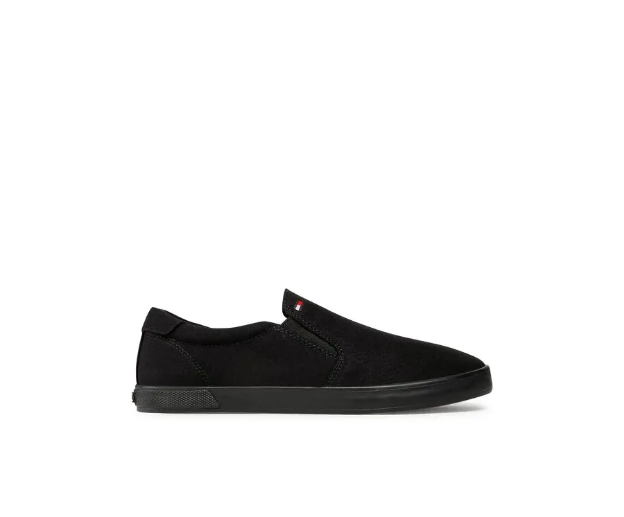 obrazek 1 Tommy Hilfiger Tenisówki Iconic Slip On FM0FM00597 Czarny