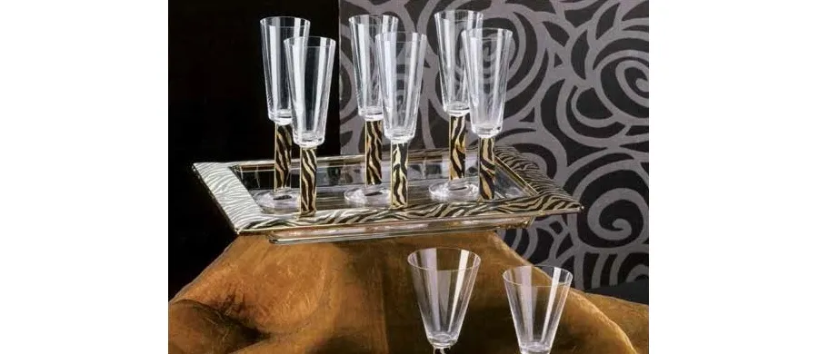 obrazek 1 Eleganckie kieliszki na tacy