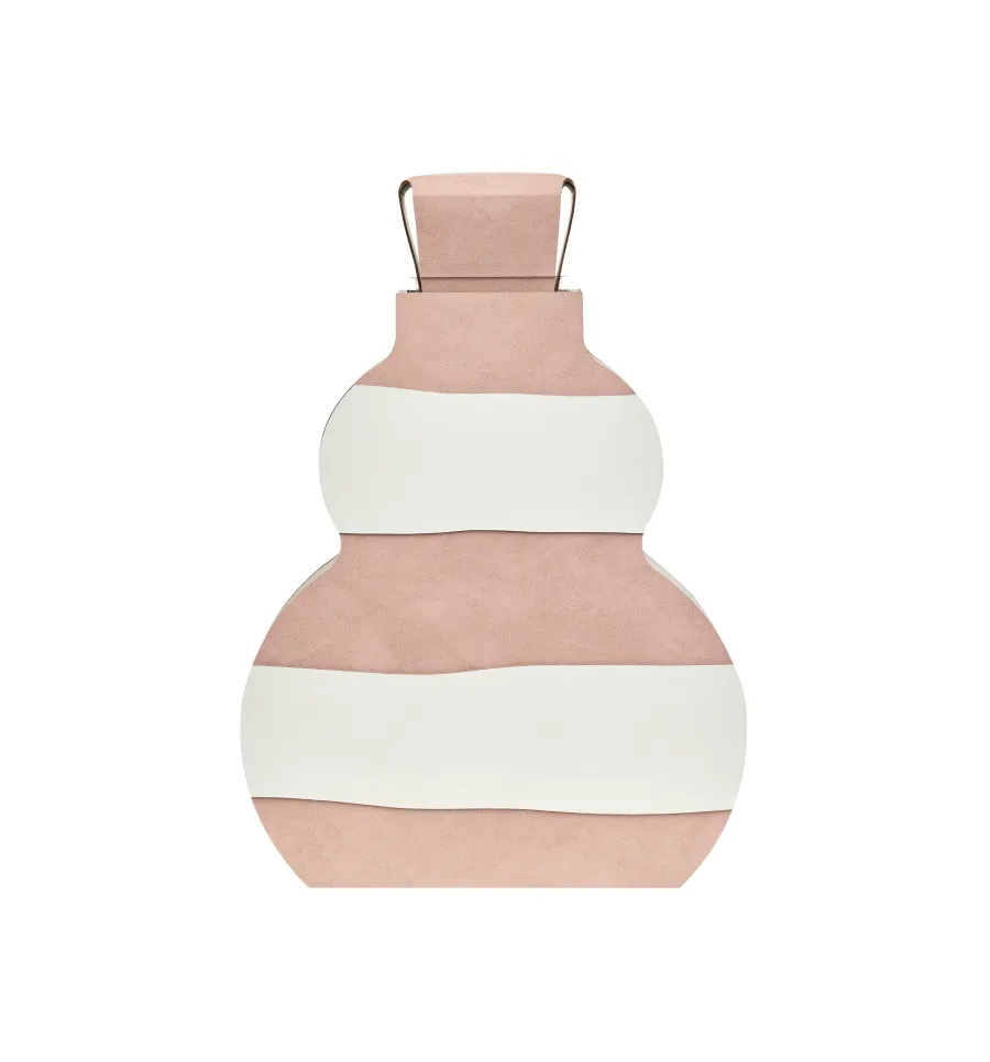 obrazek 1 Niepowtarzalny wazon Otto 9x33xH45 cm ze skóry w poziome pasy w kolorze pudrowego różu i perłowym