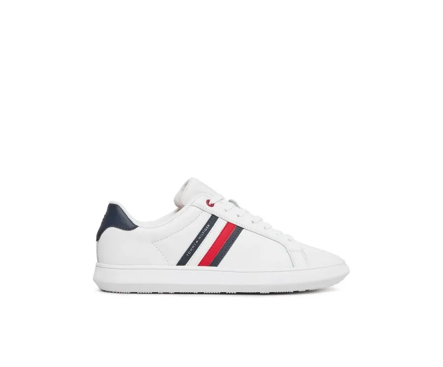 obrazek 1 Tommy Hilfiger Sneakersy Essential Leather Cupsole FM0FM04921 Biały