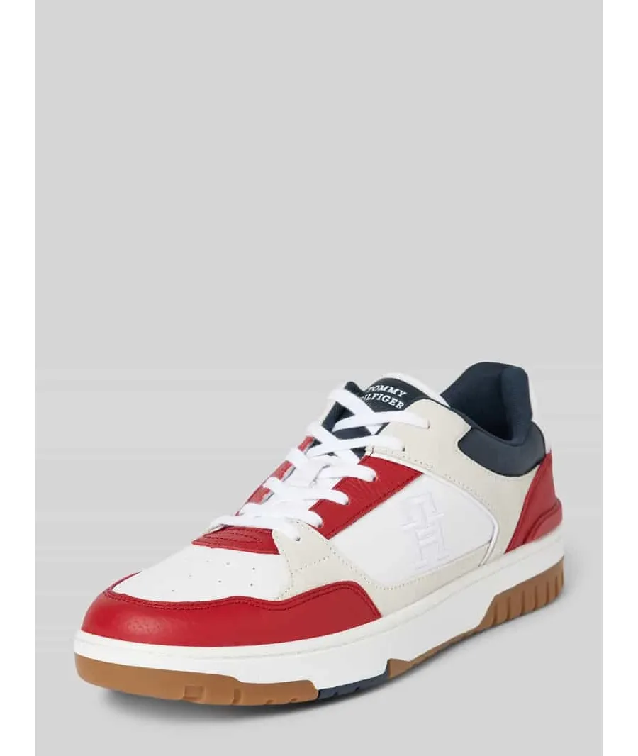 obrazek 1 Sneakersy z detalami z logo