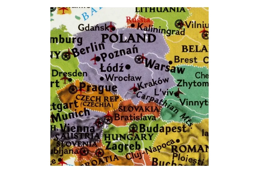 obrazek 7 Elegancka mapa ścienna w ramie na podkładzie do wpinania znaczników 1:18 384 000 - National Geographic