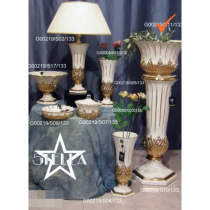 Picture Luxurious ceramic flower pot straight from Italy