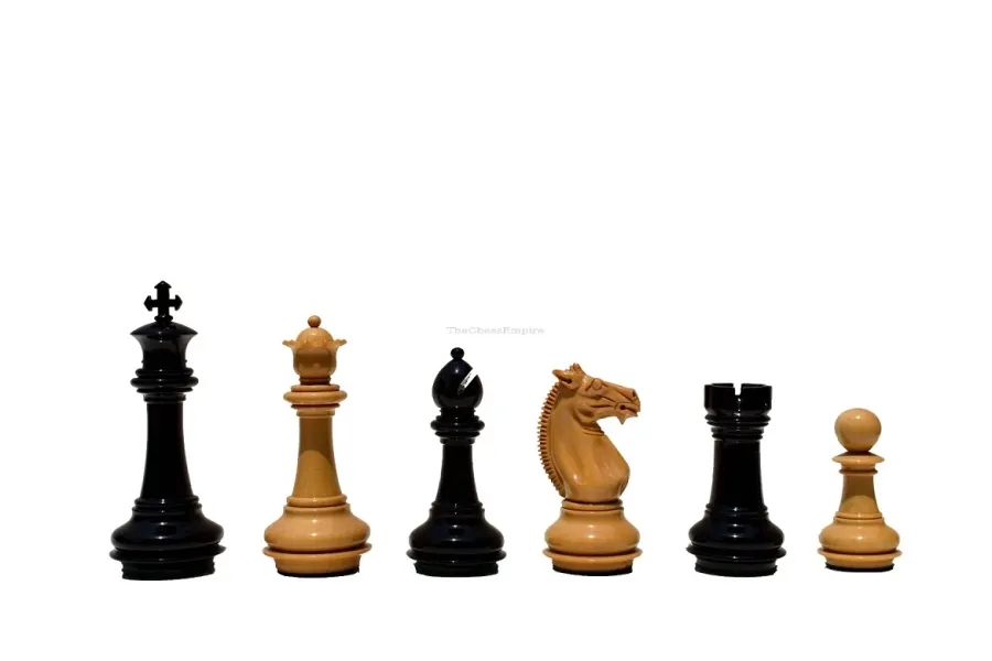 obrazek 1 Piękny zestaw lakierowanych szachów - The Chess Empire