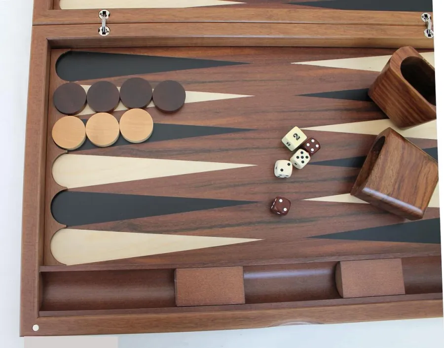 obrazek 3 Drewniany zestaw do gry w backgammon - 61x50 cm