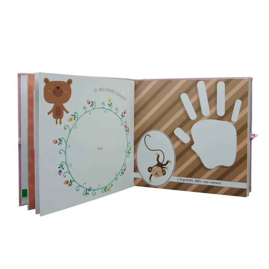 obrazek 2 Piękny album na zdjęcia dziecka ze srebrną ramką 9х13 cm