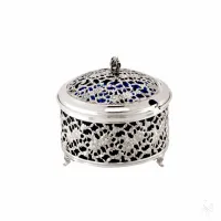 Picture Stylish, beautifully decorated silver honey vessel – Zaramella Argenti