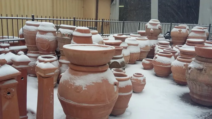 obrazek 3 Stylowy ceramiczny wazon ogrodowy z Włoch - Goti Terrecotte