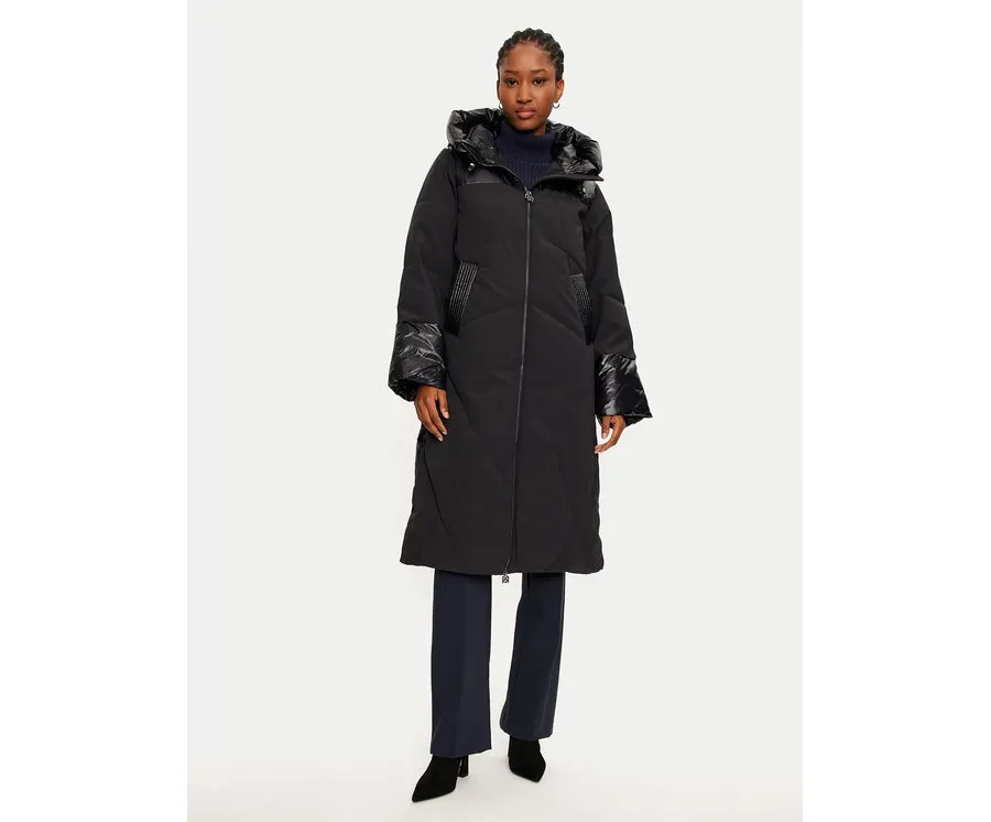 obrazek 1 Rinascimento Kurtka puchowa CFC0118319003 Czarny Regular Fit