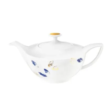 Picture Exclusive white porcelain tea kettle with minimalist decoration - Tettau