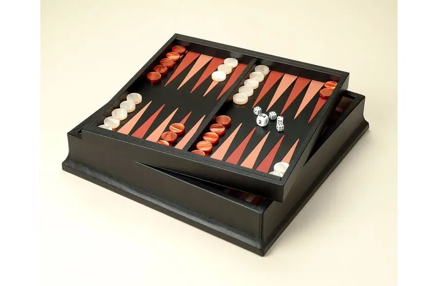obrazek 2 Niezwykły drewniany komplet do gry w szachy i backgammon