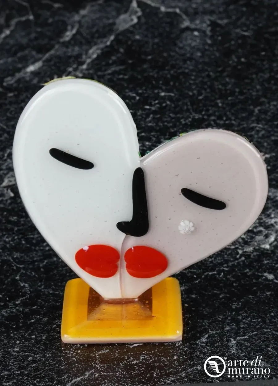 picture 1 Abstract heart made of Murano glass