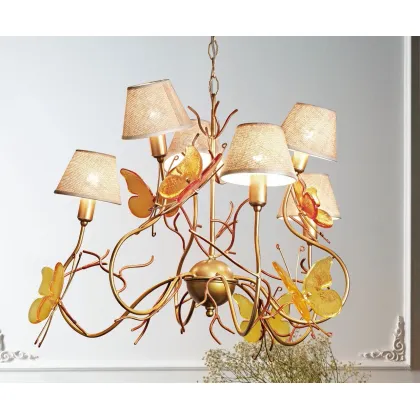 Zdjęcie Dekoracyjny żyrandol zdobiony motylami - Euro Lamp Art