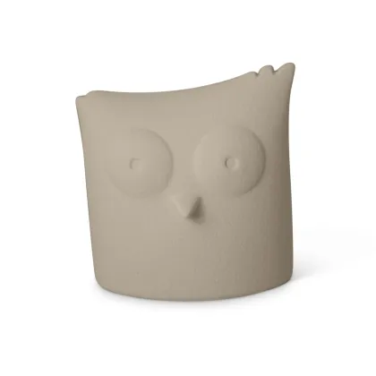 Picture A handmade decorative figurine of an owl