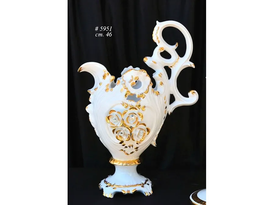 picture 1 Luxurious amphora