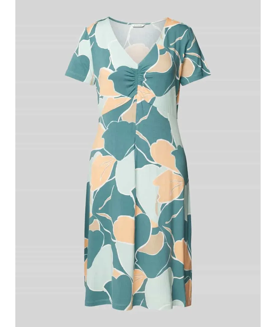 obrazek 1 Sukienka o długości do kolan ze wzorem na całej powierzchni