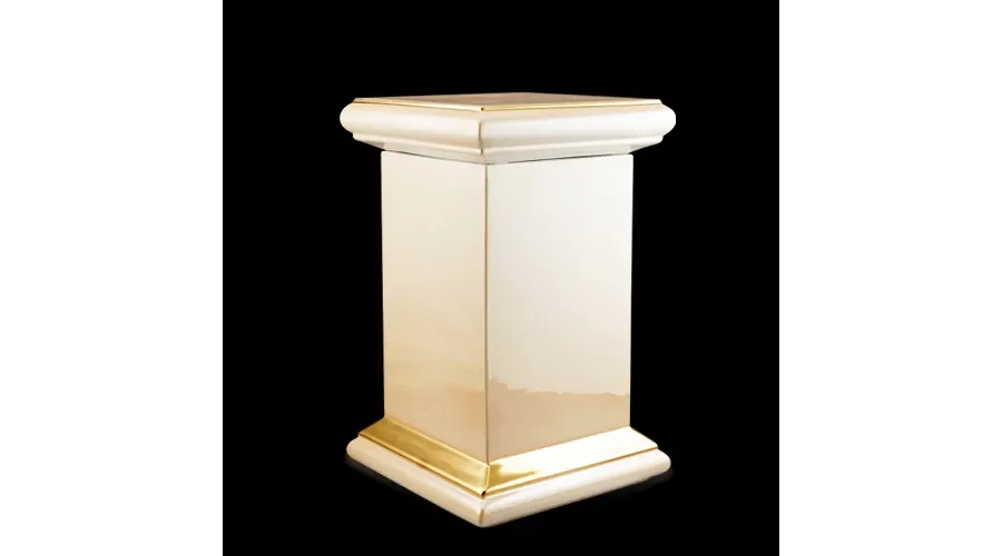 picture 1 Luxurious pillar