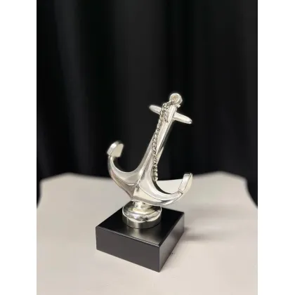 Zdjęcie Srebrna figurka z kotwicą, idealna na upominek - Astra Argenti