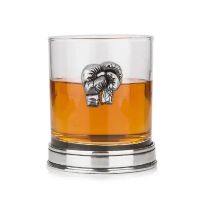 Zdjęcie Stylowa szklanka do whisky z bokserskimi rękawicami – wyjątkowy prezent dla miłośnika boksu
