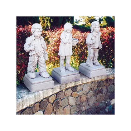 Zdjęcie Ogrodowa rzeźba trzej uczniowie - Italpark