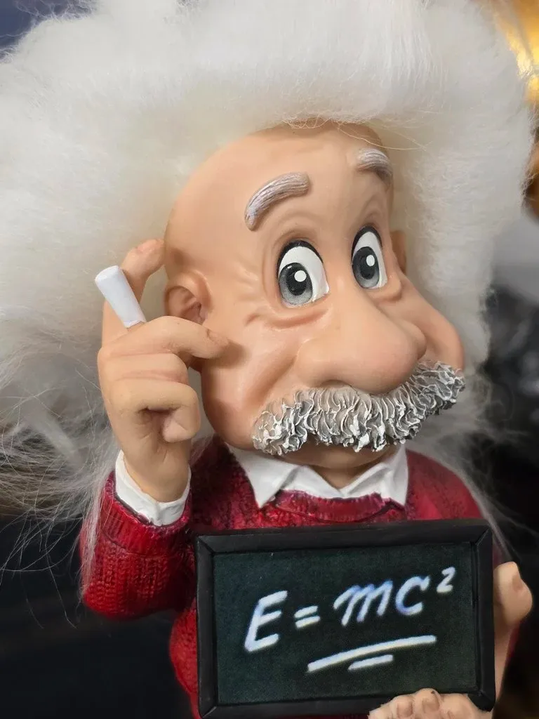 Figurka - Albert Einstein - video