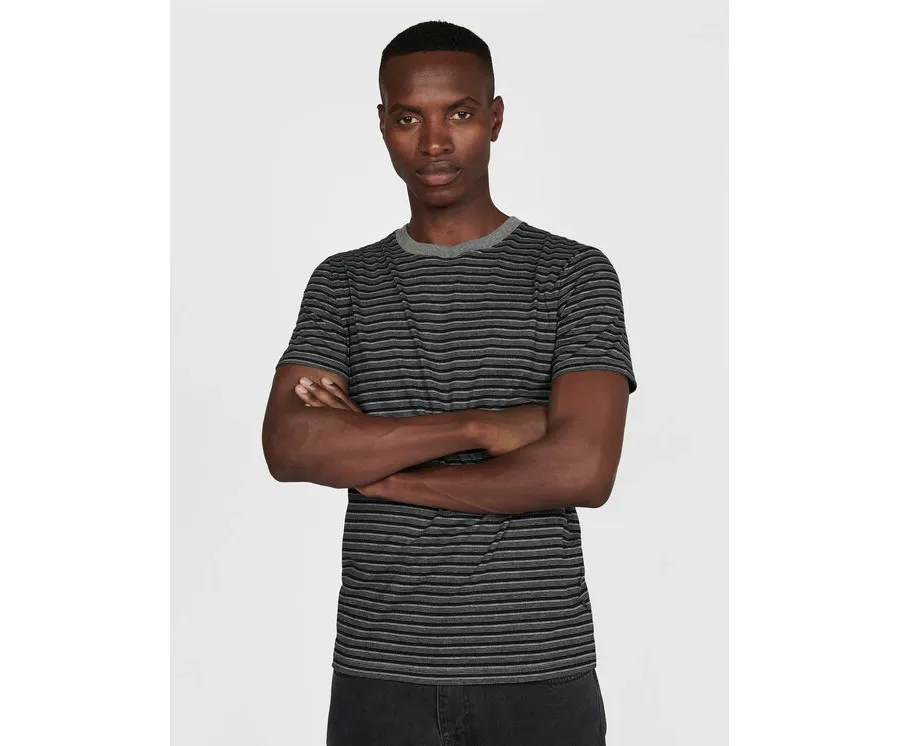 obrazek 1 Matinique T-Shirt 30207028 Czarny Regular Fit