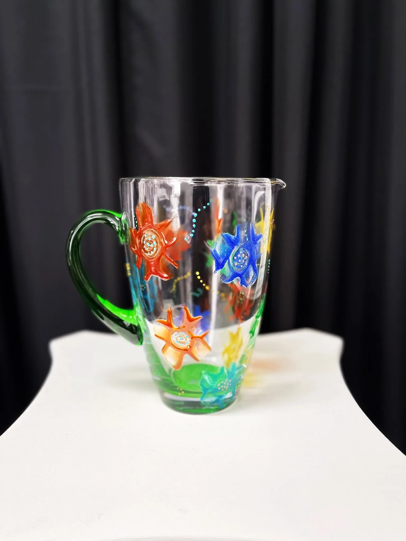 Picture Cudowny dzbanek dekoracyjny Claire Flower