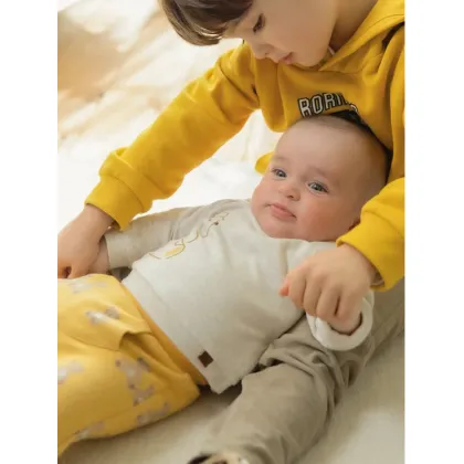 Zdjęcie Mayoral Komplet bluzka i półśpiochy 2513 Żółty Regular Fit