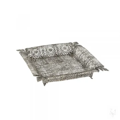 Picture Stylish openwork silver basket with a modern shape - Zaramella Argenti
