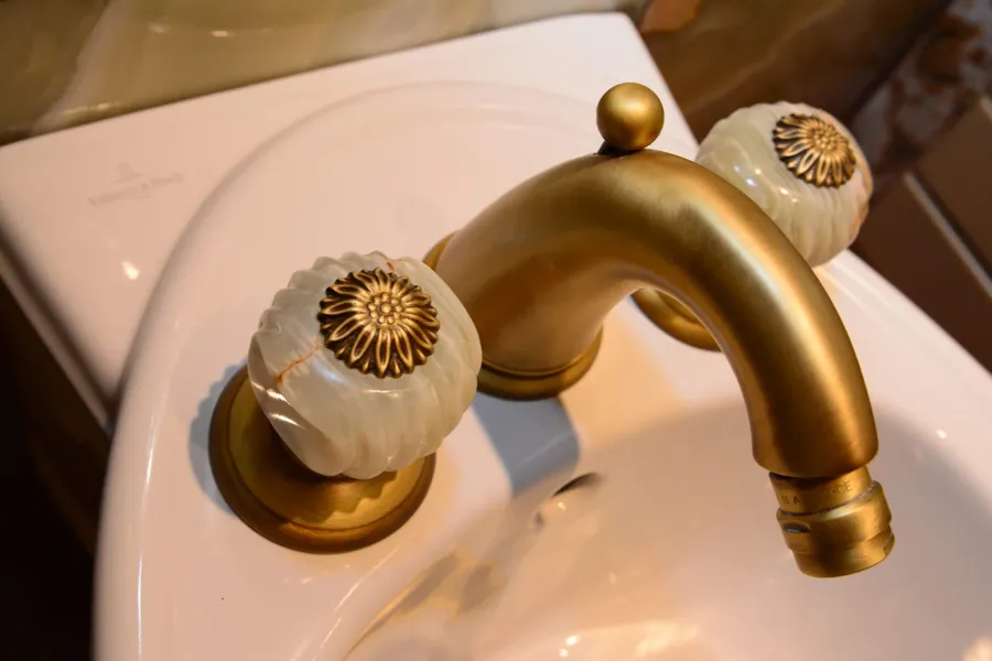 obrazek 3 Włoska bateria bidetowa zewnętrzna z głowicą ceramiczną - Officina Nicolazzi