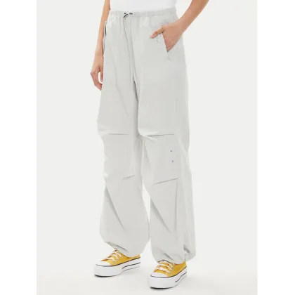 Zdjęcie Converse Spodnie materiałowe W Parachute Pant 10026399-A02 Biały Loose Fit