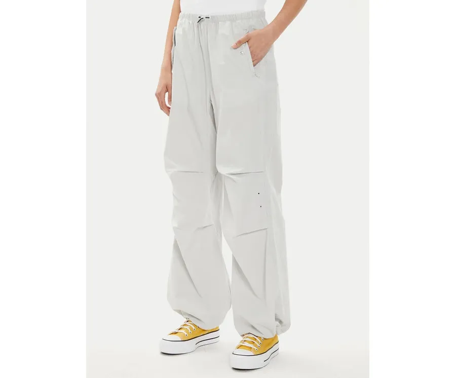 obrazek 1 Converse Spodnie materiałowe W Parachute Pant 10026399-A02 Biały Loose Fit