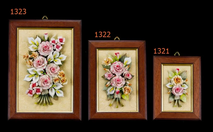 obrazek 1 Klasyczny obraz z porcelanowymi kwiatami