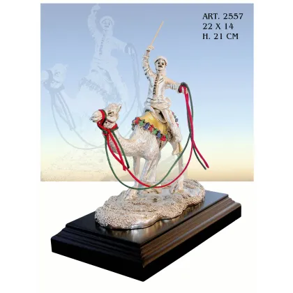 Zdjęcie Ekskluzywna figura wielbłąda z jeźdźcem