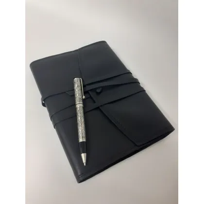 Zdjęcie Czarny skórzany notes - Legatoria Koine
